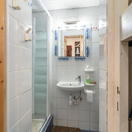 アパート Les Goelettes, Bord De イエール